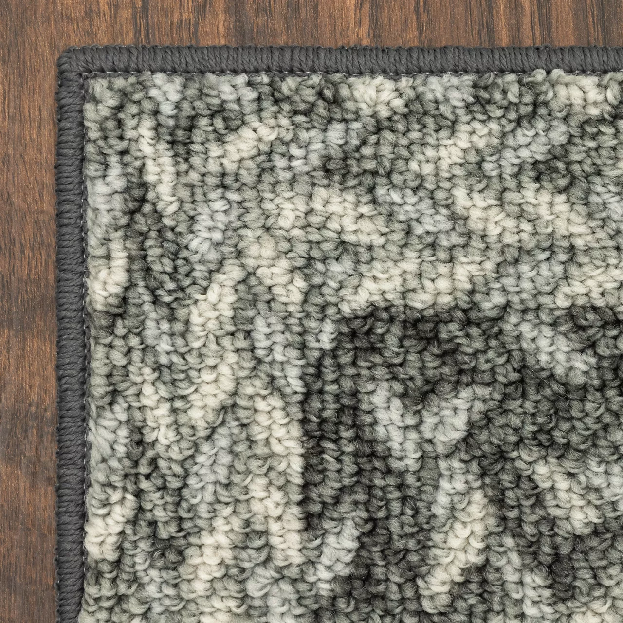 Broyhill Gray Braided Print Accent Rug 11 Broyhill Gray Braided Print Accent Rug - Image 9