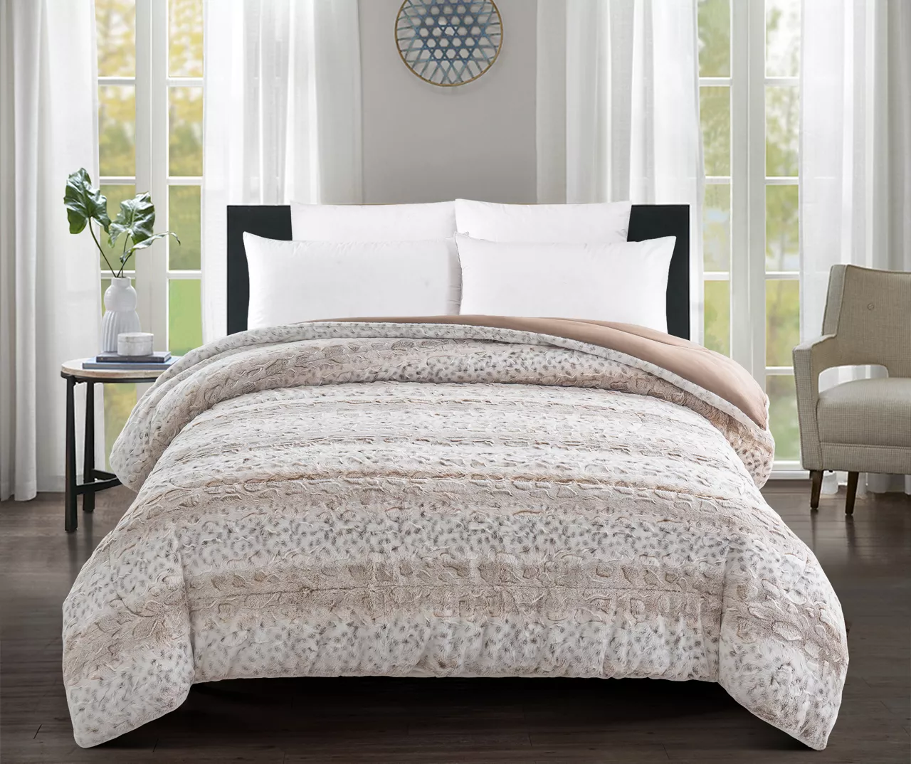 Broyhill Tan Animal Print Faux Fur Comforter 3 Broyhill Tan Animal Print Faux Fur Comforter