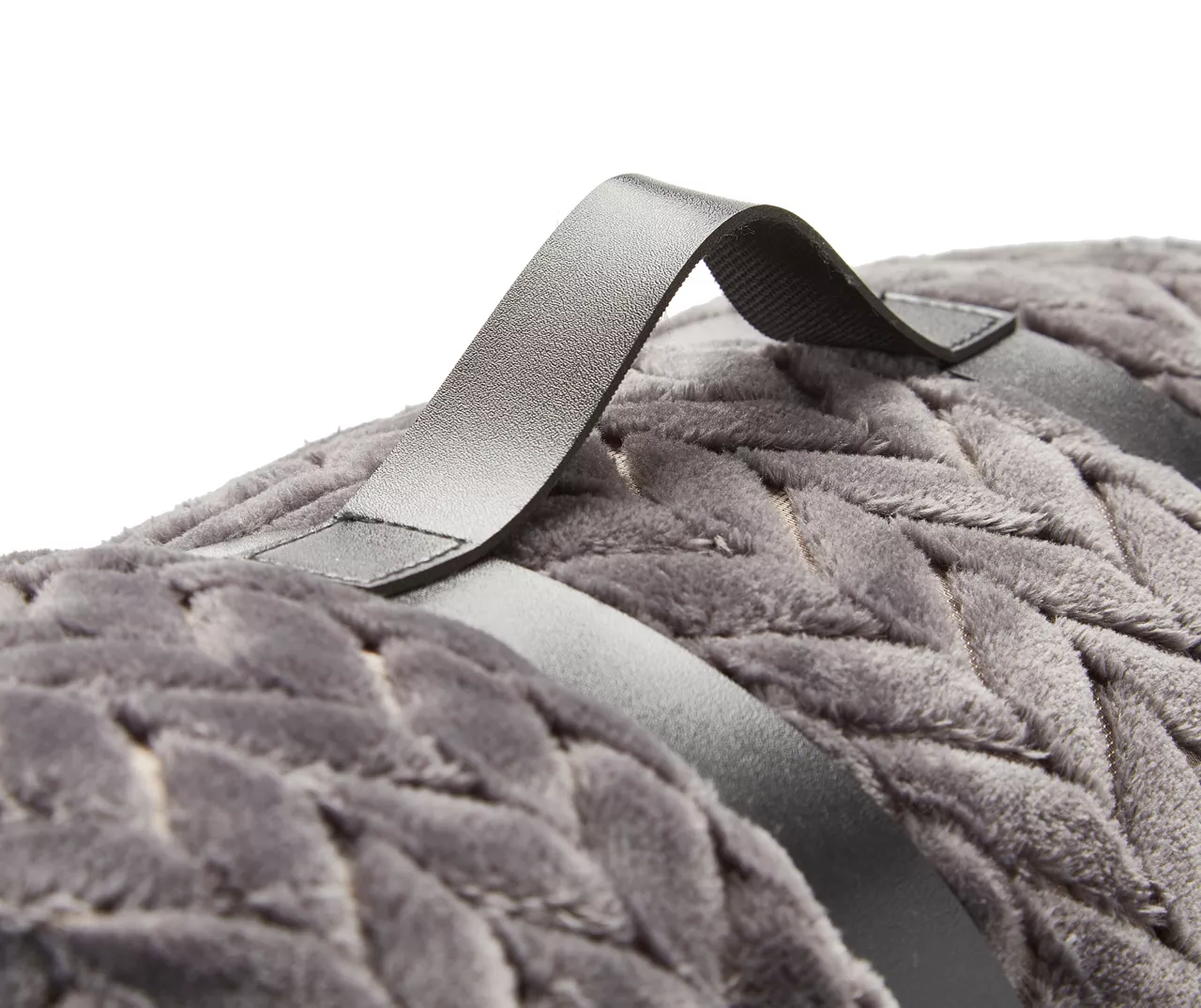 Atmosphere Gray Zigzag-Embossed Velvet Queen Blanket 6 Atmosphere Gray Zigzag-Embossed Velvet Queen Blanket - Image 4